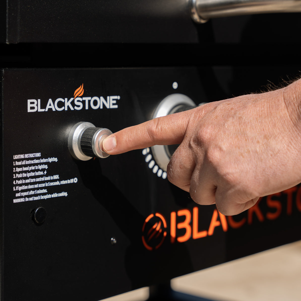 Blackstone 28'' Griddle with Hood